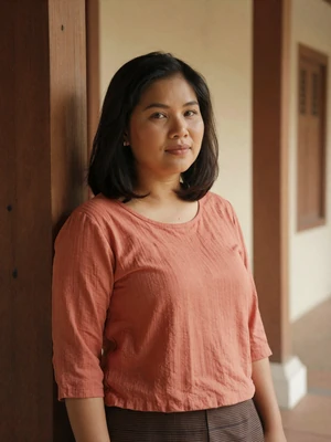 Khin Mar, 30, professional Burmese woman from Mandalay looking for love