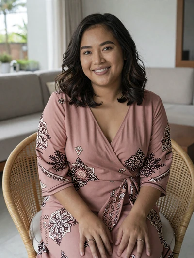 Rina, 33, verified Indonesian woman looking for a serious partner online
